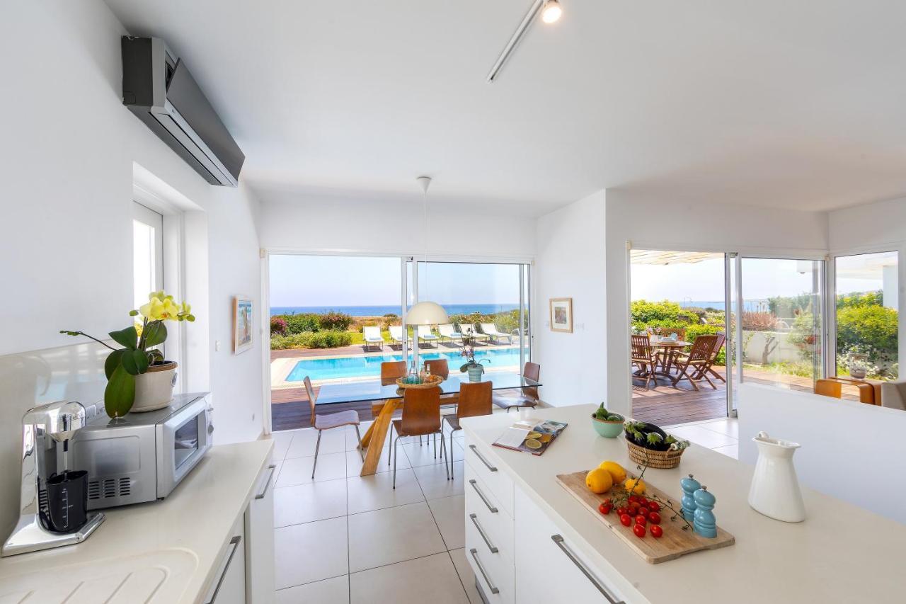 Protaras Beachfront Villa Alia Екстериор снимка