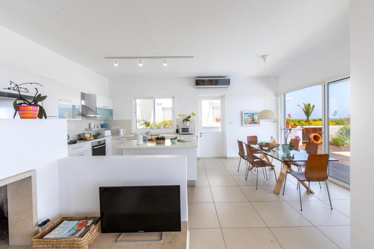 Protaras Beachfront Villa Alia Екстериор снимка