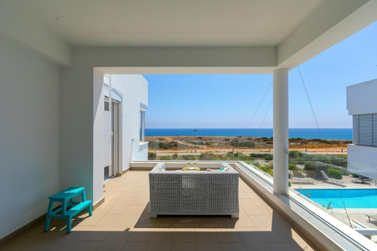 Protaras Beachfront Villa Alia Екстериор снимка