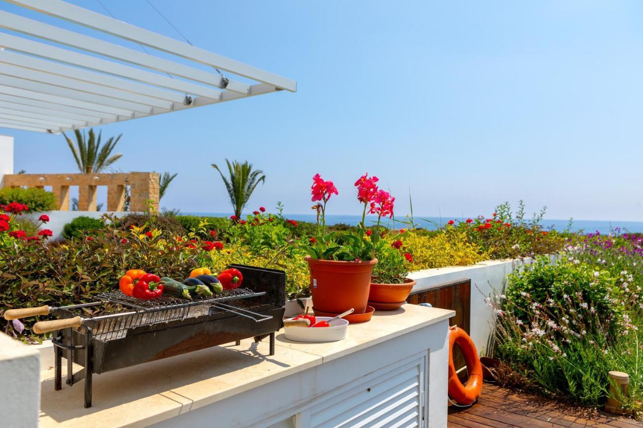 Protaras Beachfront Villa Alia Екстериор снимка