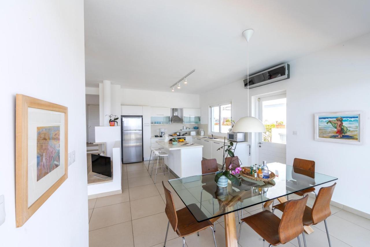 Protaras Beachfront Villa Alia Екстериор снимка