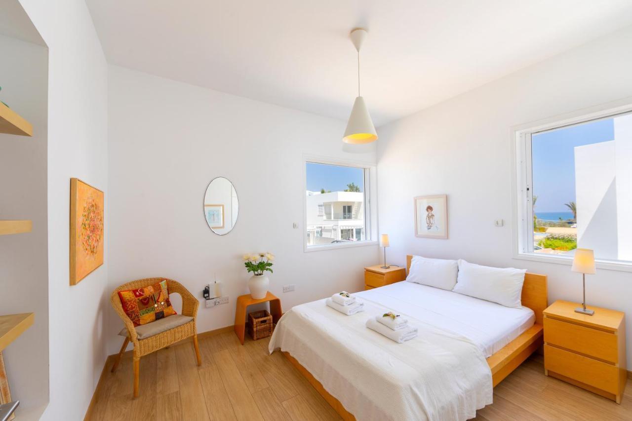 Protaras Beachfront Villa Alia Екстериор снимка