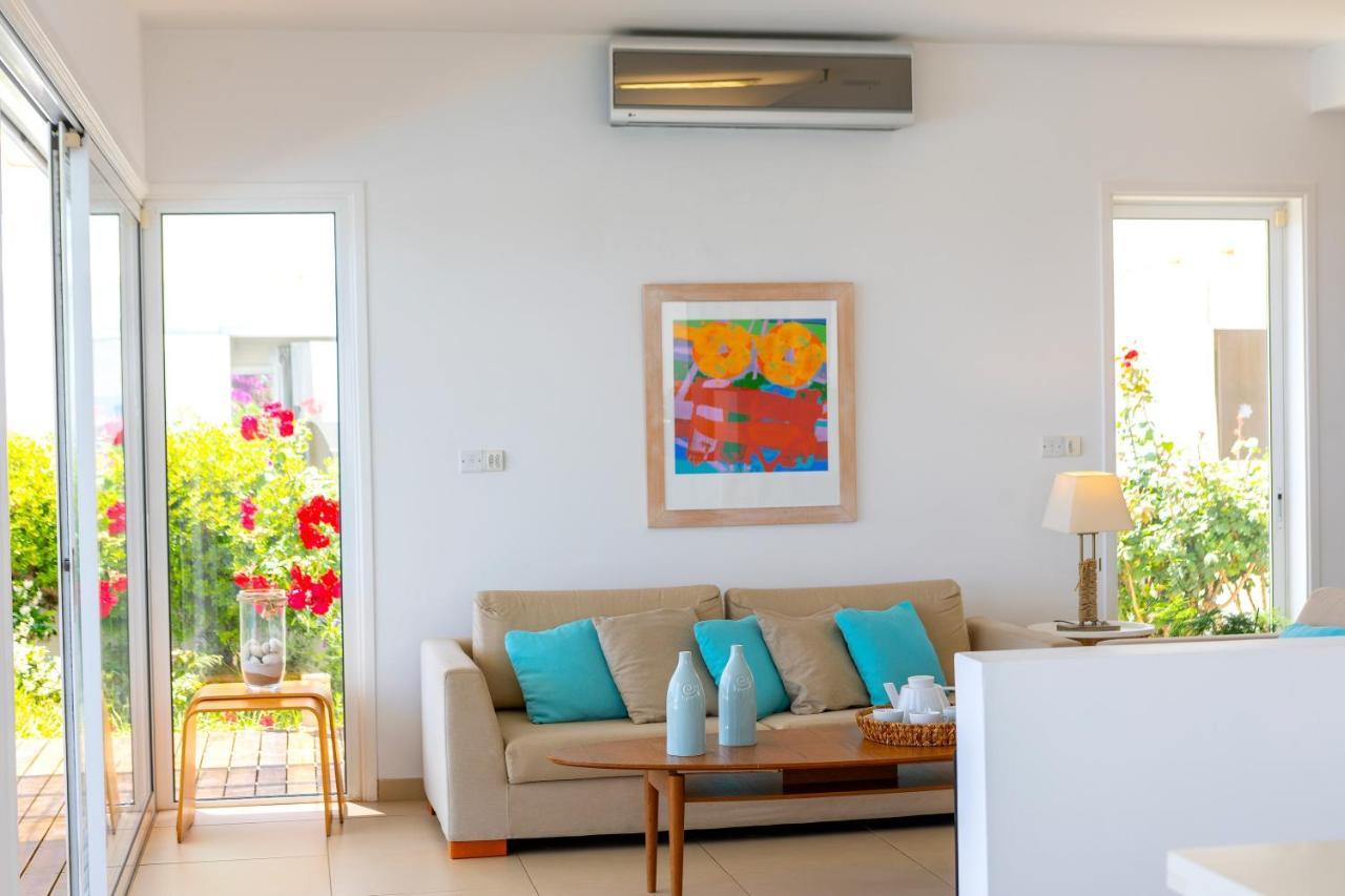 Protaras Beachfront Villa Alia Екстериор снимка