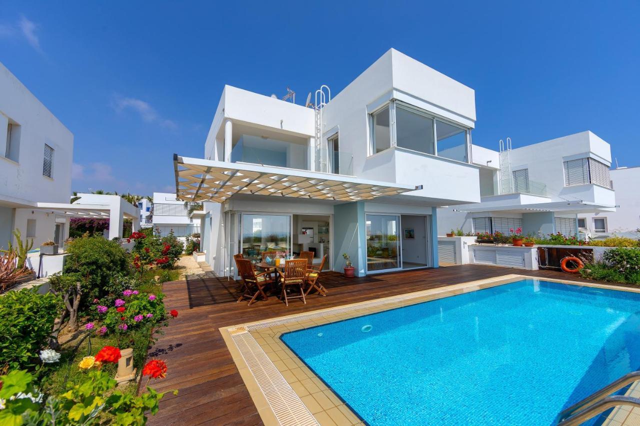 Protaras Beachfront Villa Alia Екстериор снимка