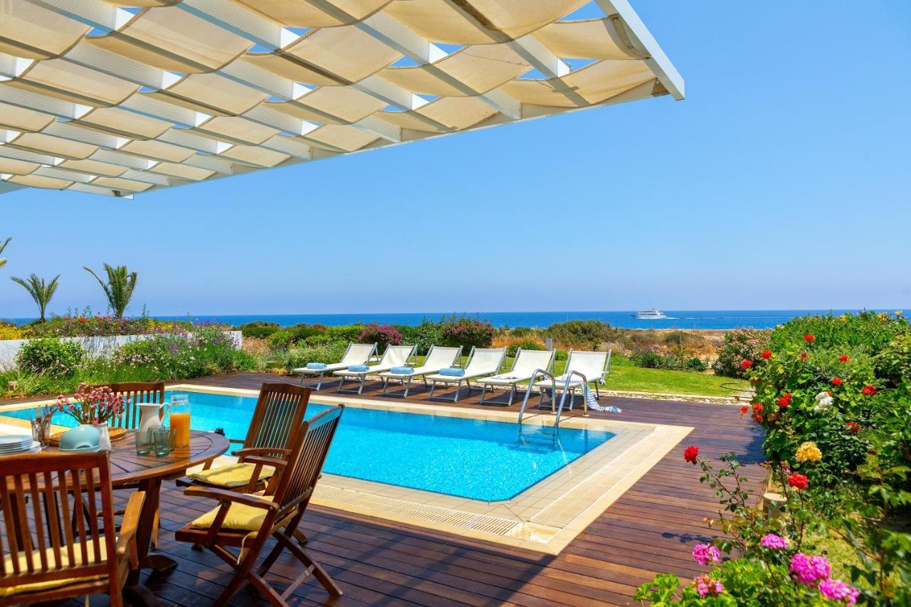 Protaras Beachfront Villa Alia Екстериор снимка