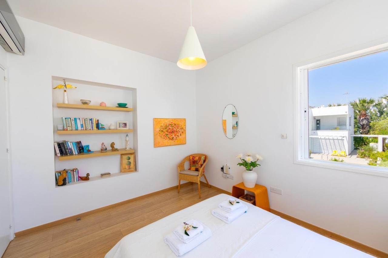 Protaras Beachfront Villa Alia Екстериор снимка