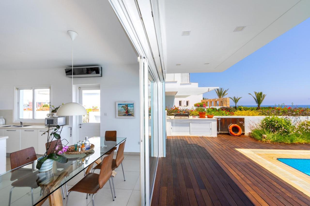 Protaras Beachfront Villa Alia Екстериор снимка