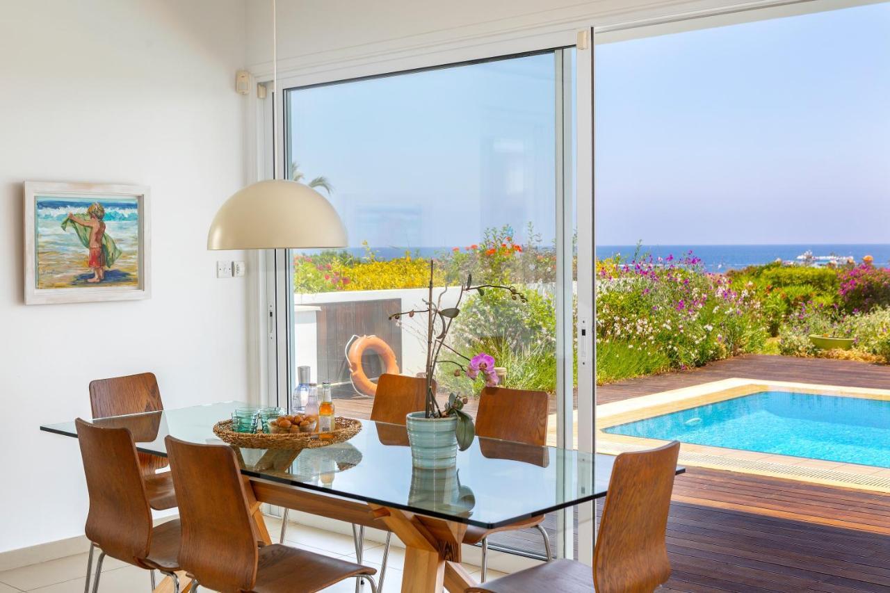 Protaras Beachfront Villa Alia Екстериор снимка