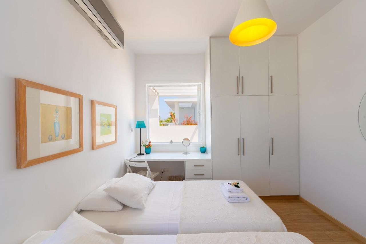 Protaras Beachfront Villa Alia Екстериор снимка