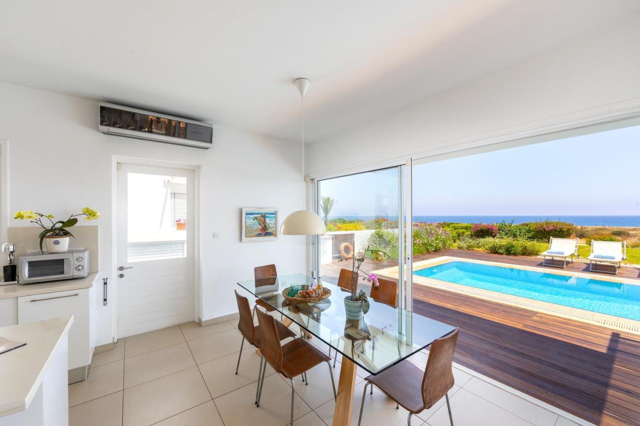 Protaras Beachfront Villa Alia Екстериор снимка